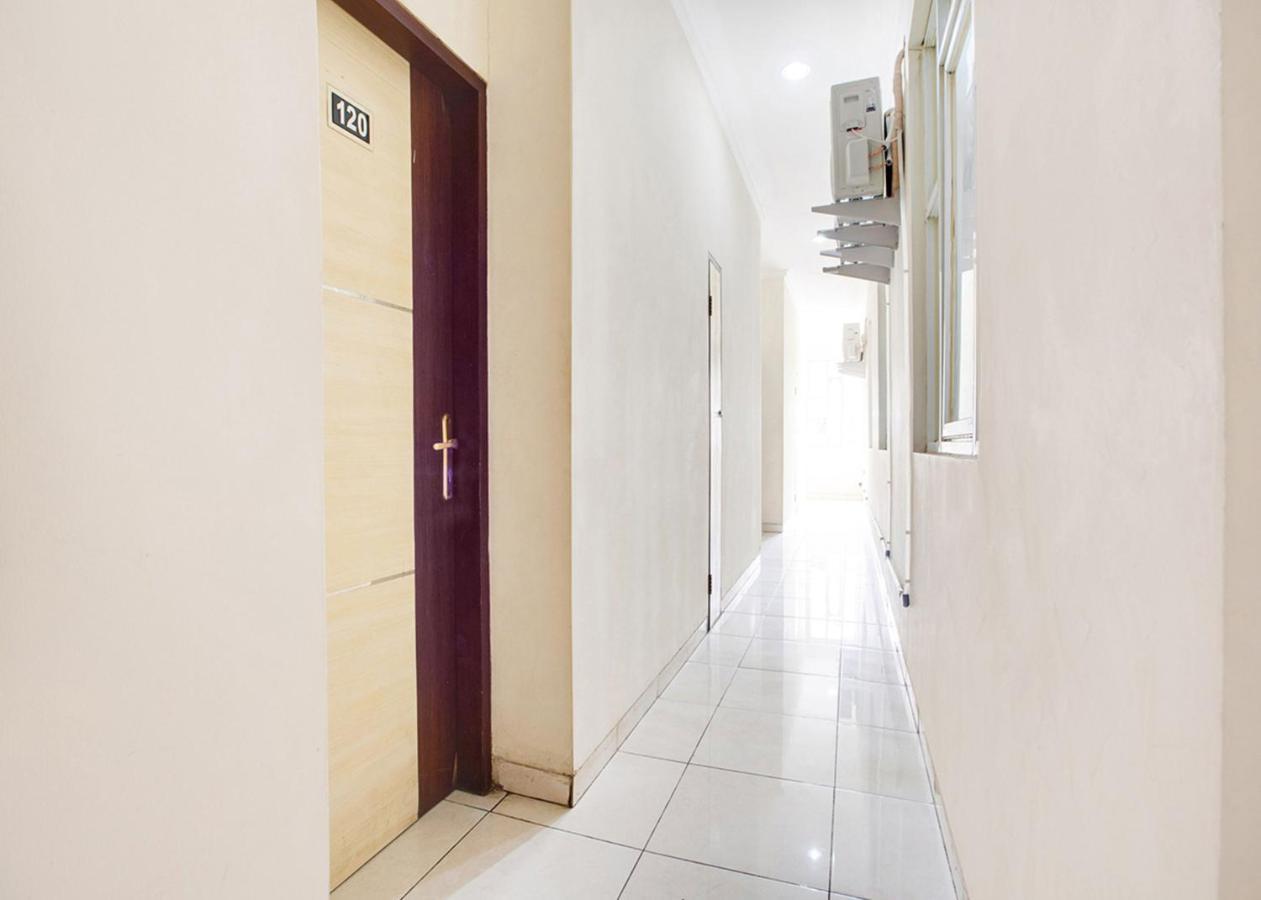 OYO 2554 Hotel Arimbi Lama Dewi Sartika Bandung Exterior foto