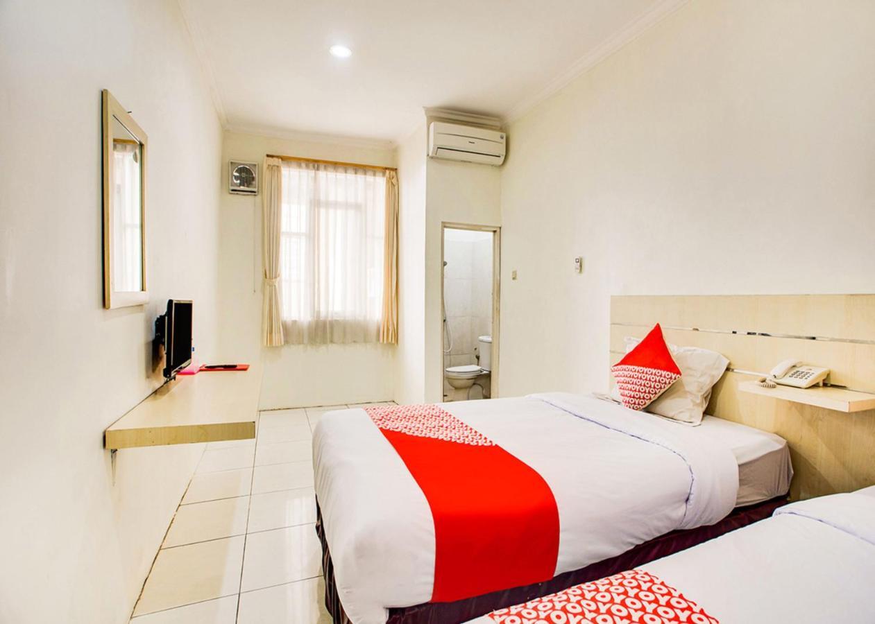 OYO 2554 Hotel Arimbi Lama Dewi Sartika Bandung Exterior foto