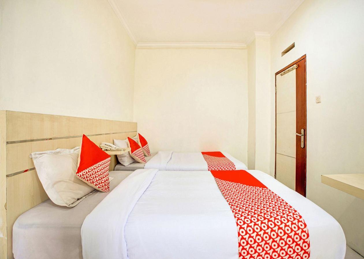OYO 2554 Hotel Arimbi Lama Dewi Sartika Bandung Exterior foto