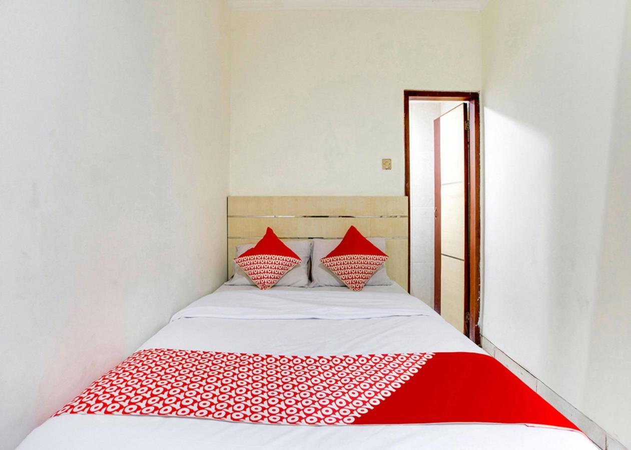 OYO 2554 Hotel Arimbi Lama Dewi Sartika Bandung Exterior foto